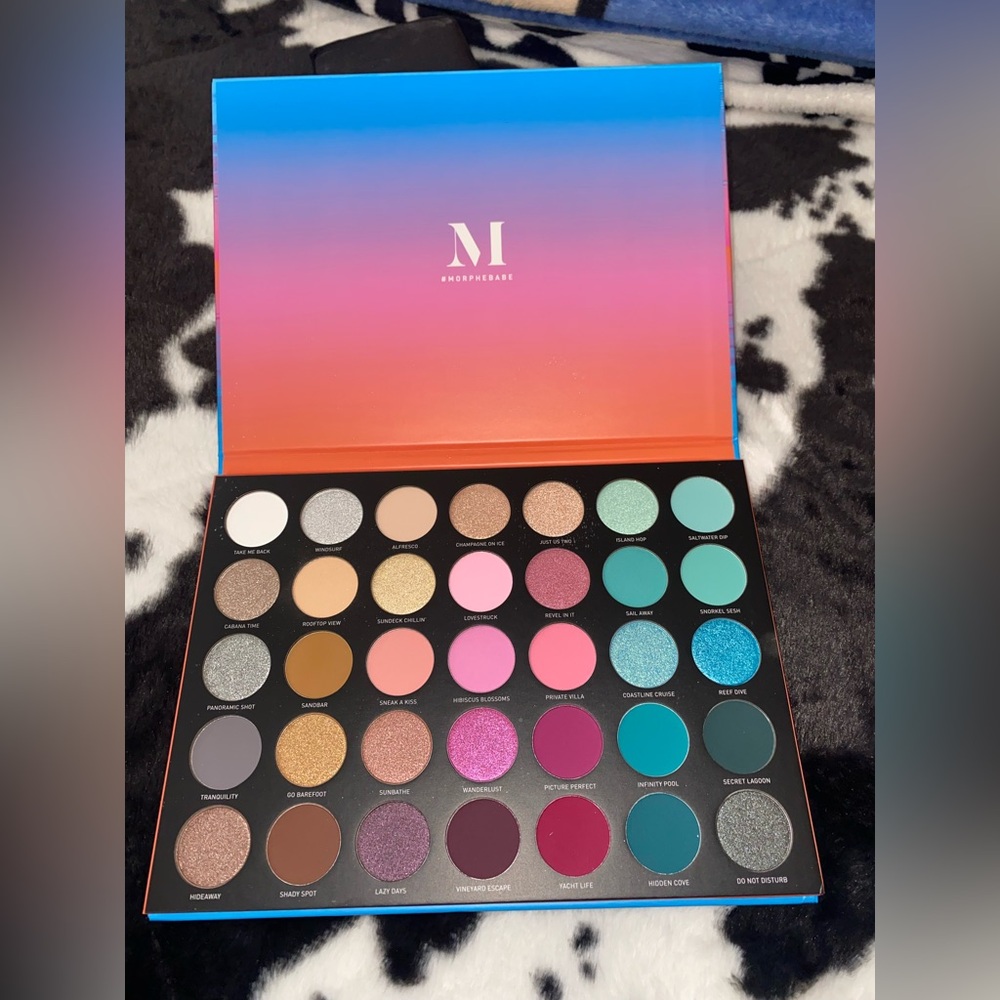 Morphe 35S sweet oasis palette